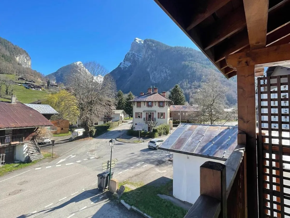 Appartement T3 Confortable Avec Balcon, Centre Village, Proche Ski-Bus, Animaux Acceptes - Fr-1-624-49 Samoëns 0*,  Frankrijk